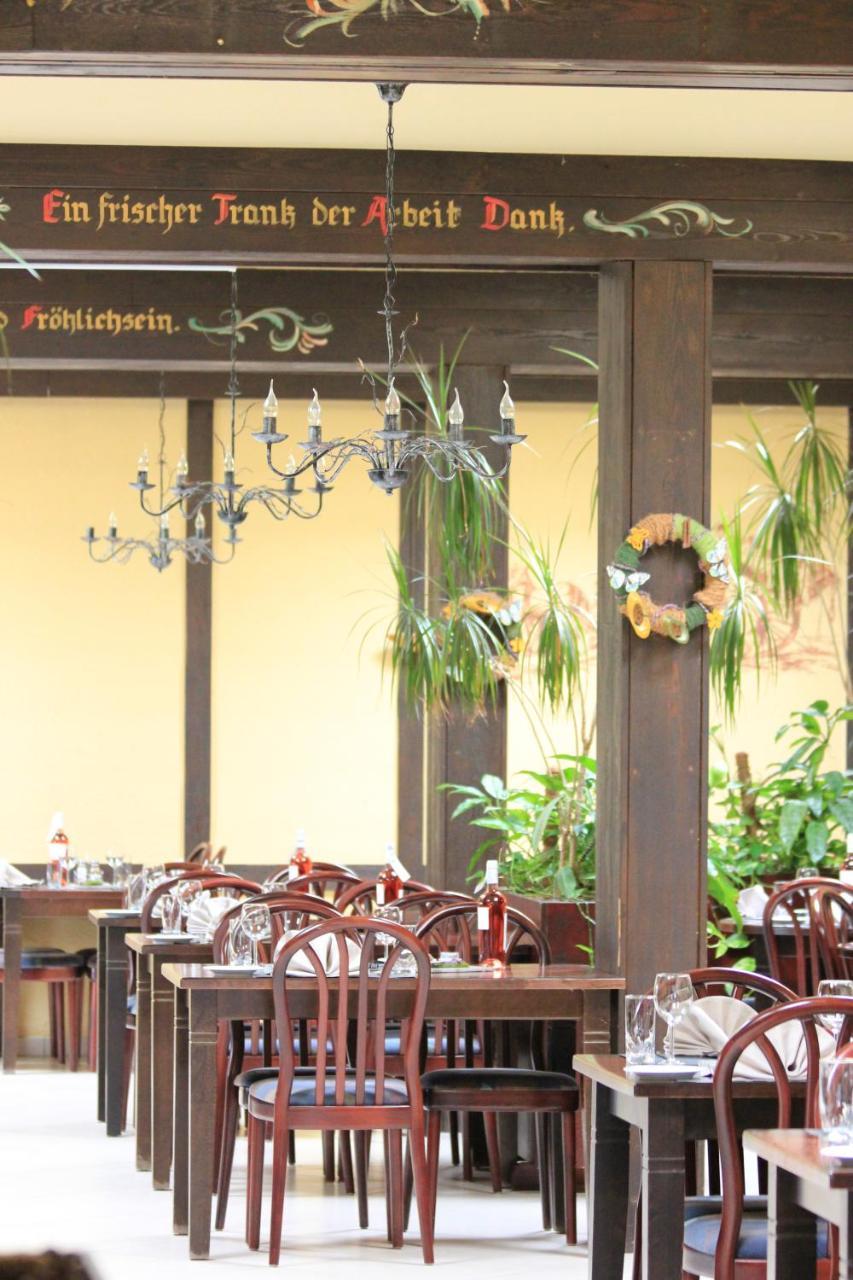 Hotel Restaurant Des Ardennes Hoscheid Exterior foto